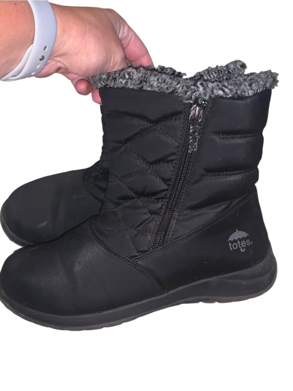 Totes Black Quilted Faux-Fur Lined Winter Boots Zip Up Womans 7